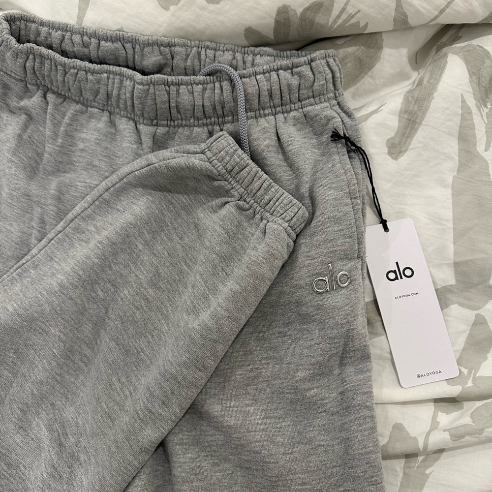 Alo gray accolade sweatpants
